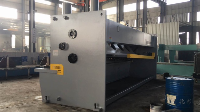 QC11Y-16x6000  Hydraulic Guillotine Shearing Machine